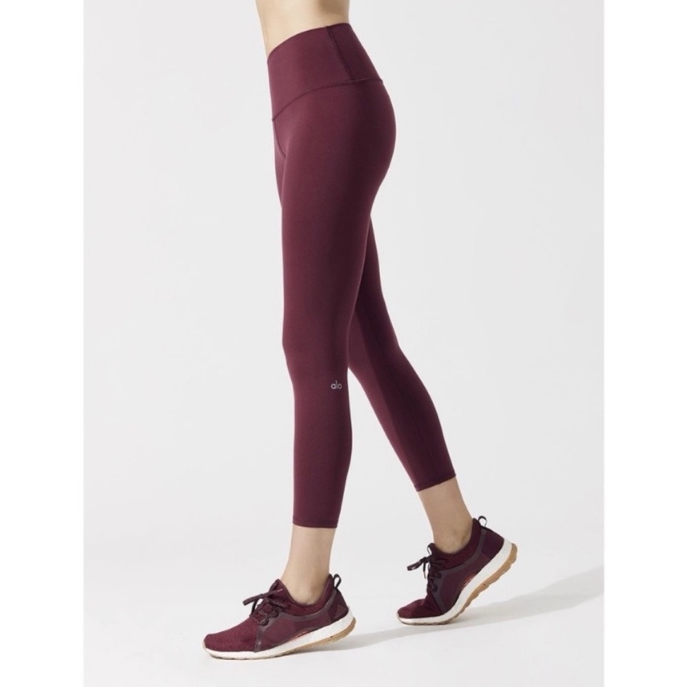 Alo Airbrush Legging in Black Cherry
